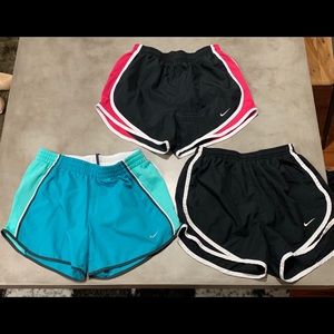 SET OF 3 NIKE SHORTS - SIZE XSMALL